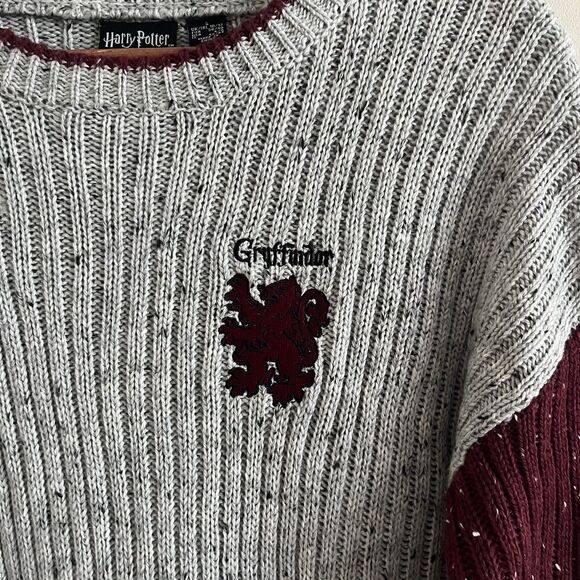 Harry Potter Gryffindor Ribbed Knit Pullover Sweater S Jumper Cosplay Quidditch - Picture 3 of 9